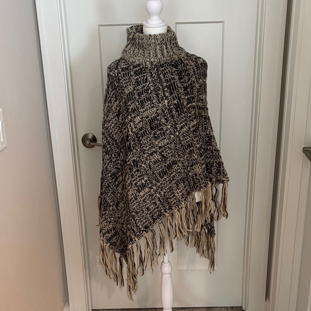 Woman’s Cozy Knit Poncho with Fringe